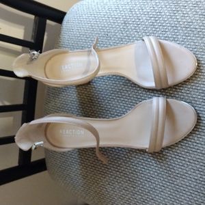 Kenneth Cole sandal